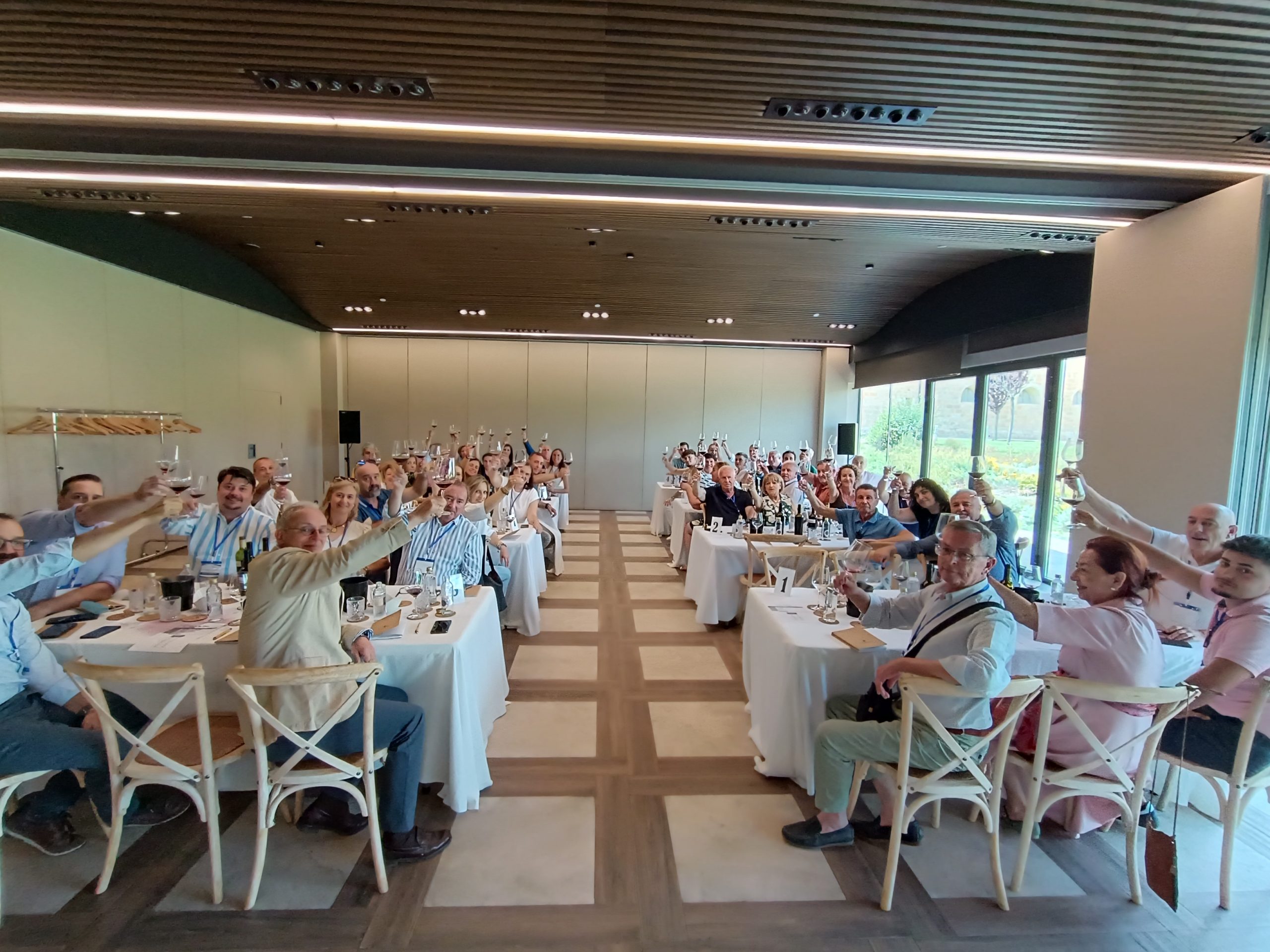 Experiencias de Vino y Visita a Viñedos